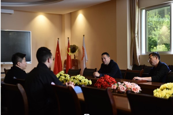 簽約現(xiàn)場。重慶小米熊兒童醫(yī)院供圖