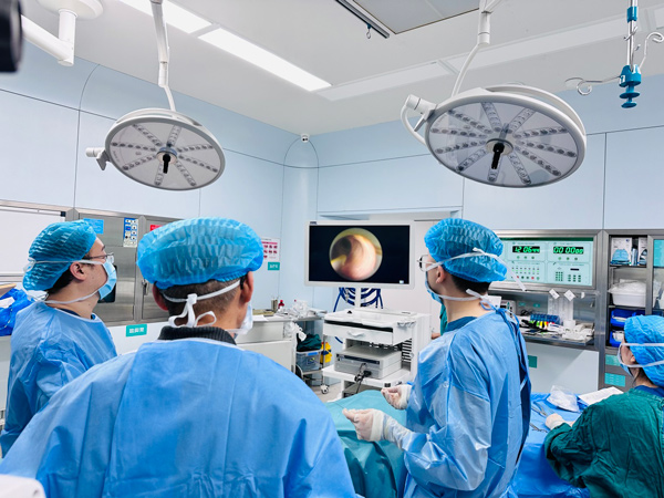 手術現(xiàn)場。重慶松山醫(yī)院供圖