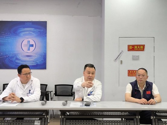 劉筑發(fā)言。重慶道格骨科醫(yī)院供圖