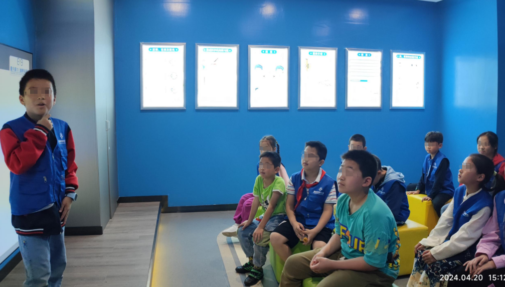 活動(dòng)現(xiàn)場。重慶愛爾兒童眼科醫(yī)院供圖