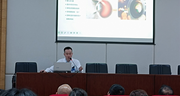 眼健康講座現(xiàn)場。重慶普瑞眼科醫(yī)院供圖