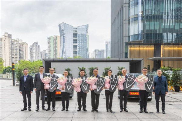 交車儀式現(xiàn)場(chǎng)。長(zhǎng)安汽車供圖