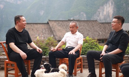 座談中。愛康集團重慶分公司供圖