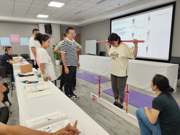 培訓(xùn)實(shí)操現(xiàn)場。重慶道格骨科醫(yī)院供圖