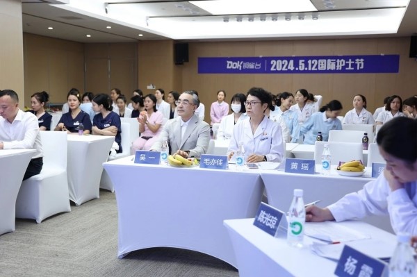 活動(dòng)現(xiàn)場(chǎng)。重慶銅雀臺(tái)整形外科醫(yī)院供圖