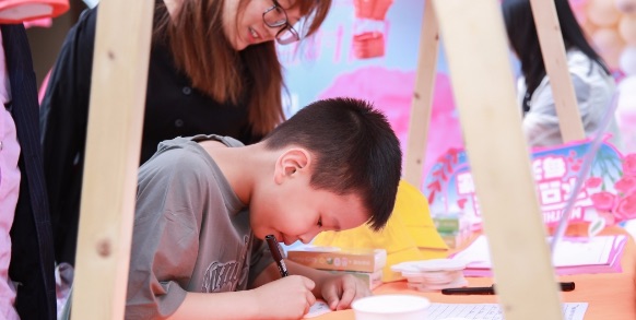 聯(lián)發(fā)重慶母親節(jié)活動現(xiàn)場。聯(lián)發(fā)重慶供圖