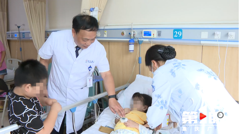 紫紺型先心病、法洛四聯(lián)癥患兒術(shù)后鐘前進教授查房