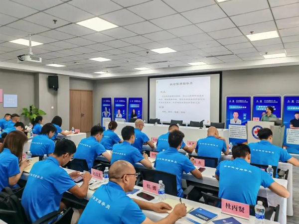 培訓(xùn)班現(xiàn)場。重慶道格骨科醫(yī)院供圖