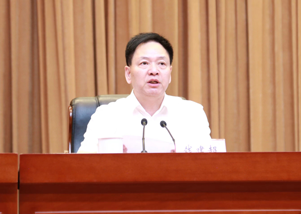 梁平區(qū)委書記錢建超講話。唐文蕤攝