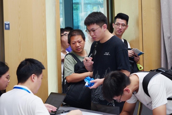 2024全國(guó)智慧醫(yī)保大賽決賽報(bào)到現(xiàn)場(chǎng)。主辦方供圖