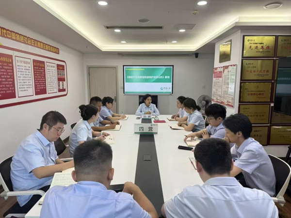 中國人壽壽險重慶市分公司開設(shè)“誠信為先 消保為民”專題課堂。中國人壽壽險重慶市分公司供圖