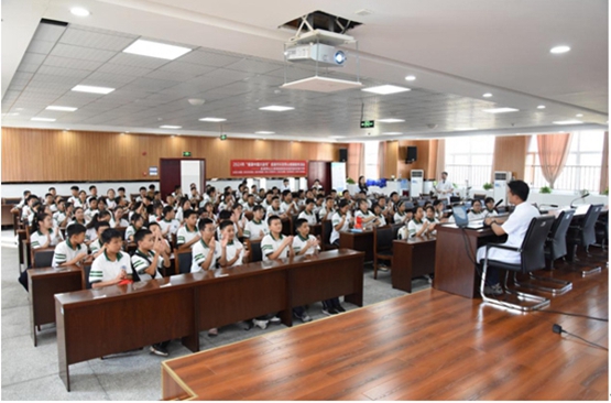 眼健康講座現場。重慶愛爾兒童眼科醫(yī)院供圖