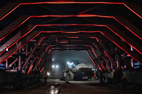 施工現(xiàn)場(chǎng)。郭旭攝