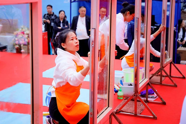 比賽現(xiàn)場(chǎng)。重慶市南岸區(qū)家政行業(yè)協(xié)會(huì)供圖