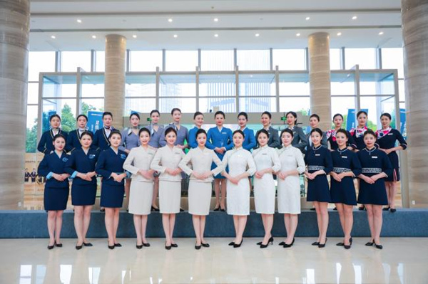 金科服務(wù)會務(wù)服務(wù)團(tuán)隊(duì)。金科服務(wù)供圖