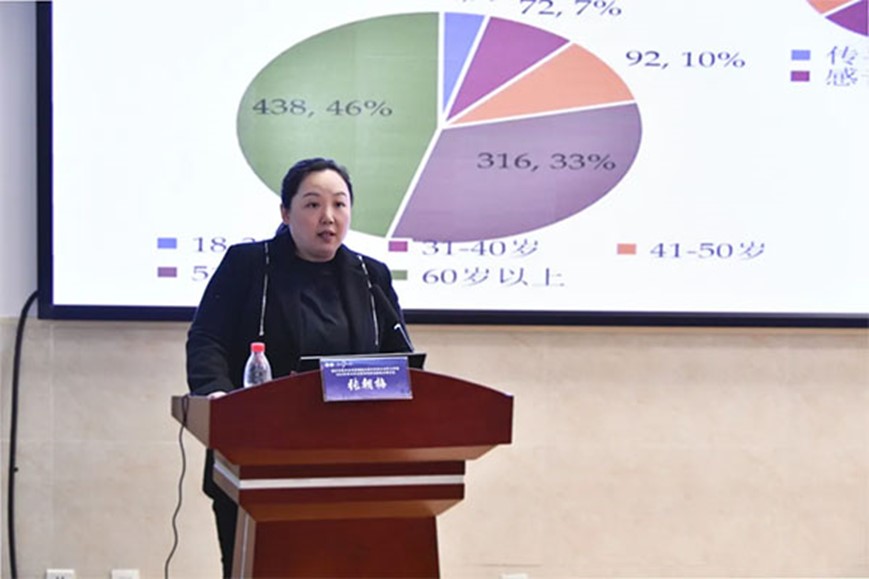 張朝梅做課題分享。重慶仁品耳鼻喉醫(yī)院供圖