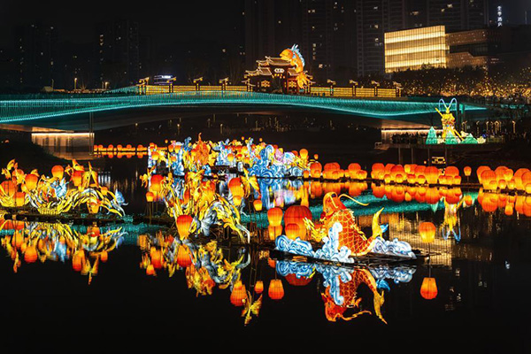 新年禮嘉燈會現(xiàn)場。重慶龍湖供圖