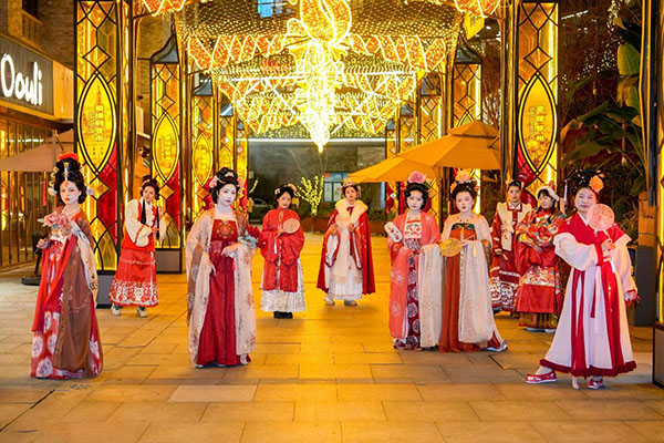 重慶天地廟會(huì)現(xiàn)場(chǎng)。重慶天地供圖