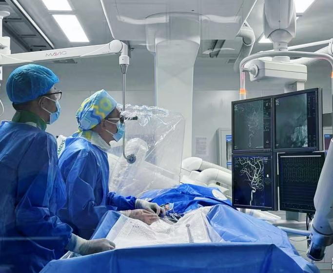 手術(shù)中。重慶西區(qū)醫(yī)院供圖