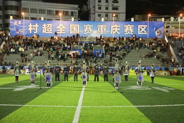 中場休息上演非遺表演。任峰攝 