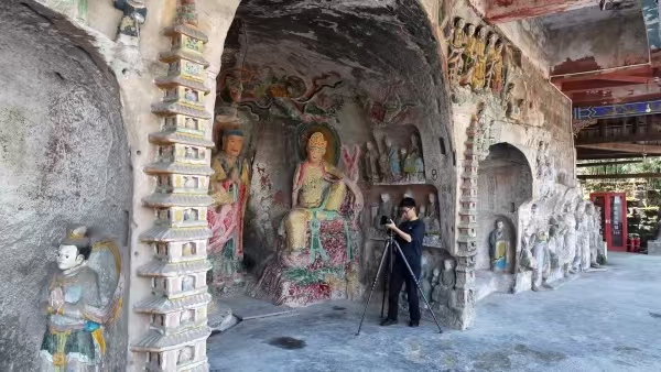 瀘州站拍攝工作開啟。大足區(qū)融媒體中心供圖