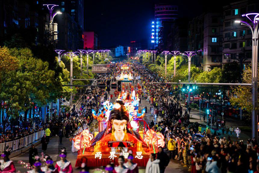 2025豐都廟會現(xiàn)場。周勇攝