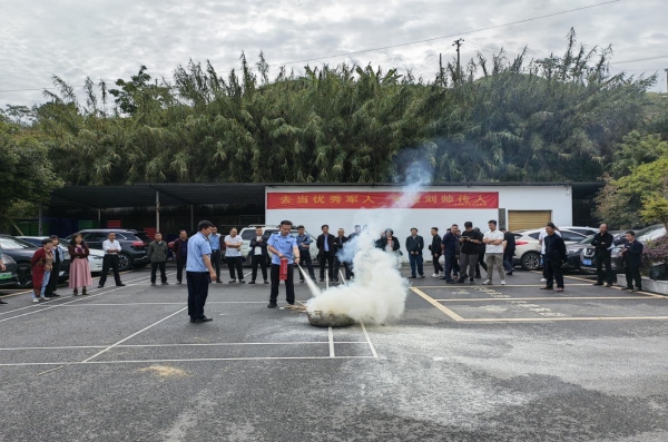 消防安全應急演練。張瑀堯攝
