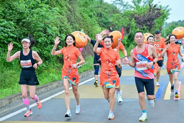 選手們享受賽事?；顒?dòng)主辦方供圖