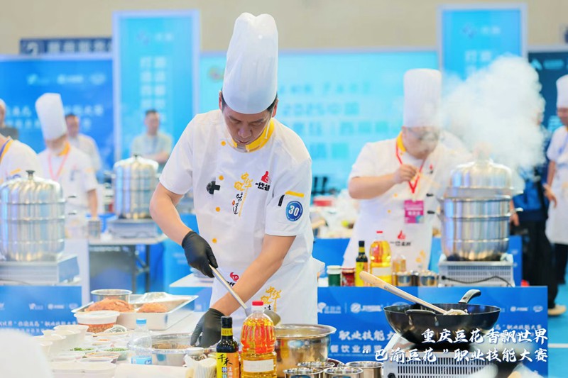 墊江石磨豆花第五代傳承人李濤。墊江縣委宣傳部供圖 第1眼TV-華龍網(wǎng)發(fā)