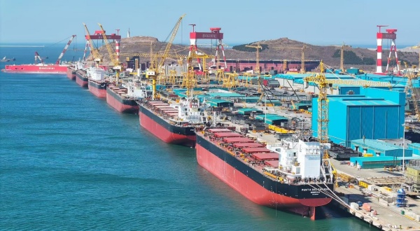 恒力重工舾裝碼頭。西南證券供圖