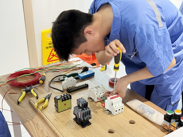 競賽現(xiàn)場圖。新大正供圖