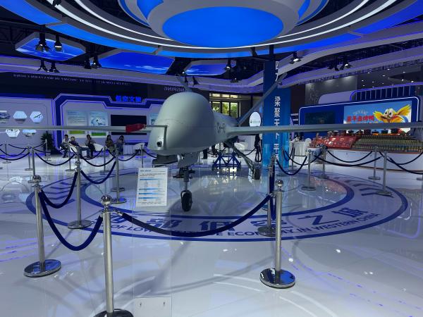 梁平展廳，科技感十足。黃亞輝攝