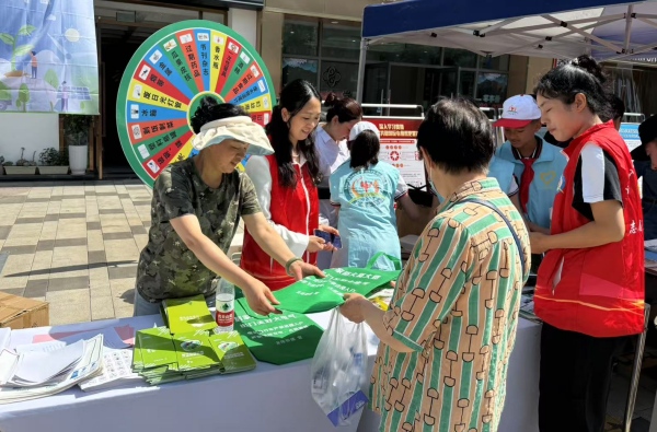 活動(dòng)現(xiàn)場。龍塔街道供圖