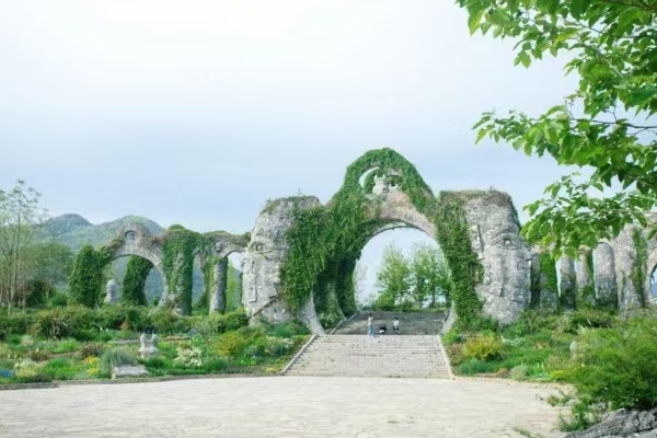 疊石花谷。酉陽文旅集團供圖