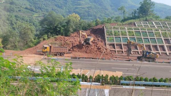 車行天橋開工現場。巴南區(qū)融媒體中心供圖