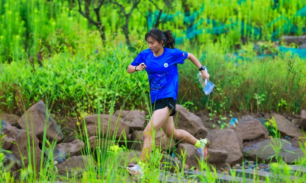 選手奮力奔跑。主辦方供圖