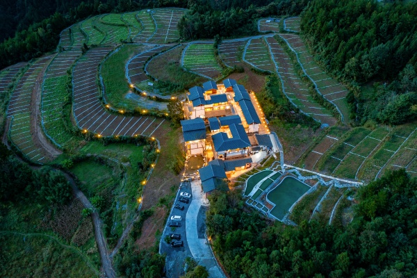 以岱越山隱民宿為代表的民宿產(chǎn)業(yè)。咸宜鎮(zhèn)供圖