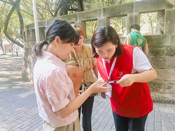 校園服務。東原仁知服務供圖
