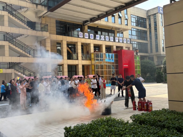 活動(dòng)現(xiàn)場(chǎng)。錦屏路社區(qū)供圖