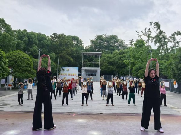 璧泉街道華龍社區(qū)開(kāi)展中醫(yī)養(yǎng)生活動(dòng)?；顒?dòng)主辦方供圖