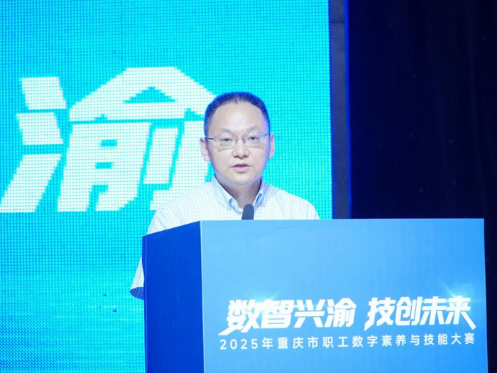 市委網(wǎng)信辦副主任雷志宇致辭 周子貴/攝