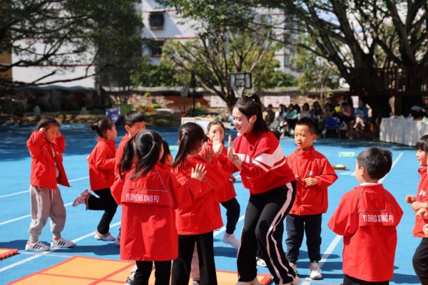 豐都縣豐美課堂教學技能競賽現(xiàn)場。豐都縣教委供圖