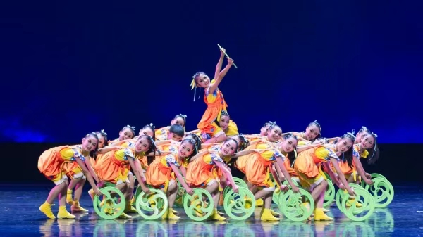 表演現(xiàn)場(chǎng)。呂秀琳攝