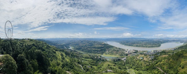 俯瞰美心紅酒小鎮(zhèn)。景區(qū)供圖