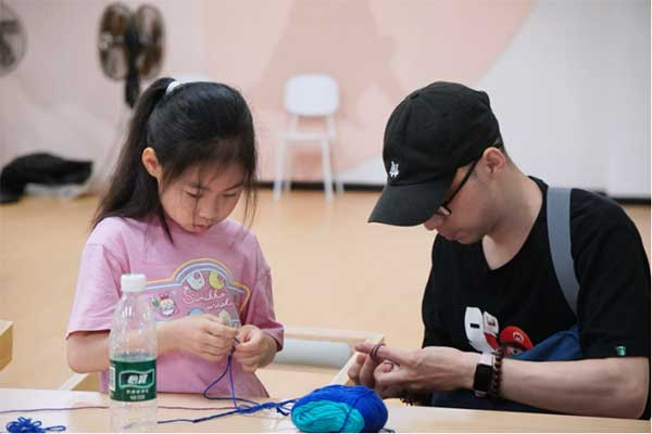 非遺鉤針編織活動。竹林社區(qū)學院供圖