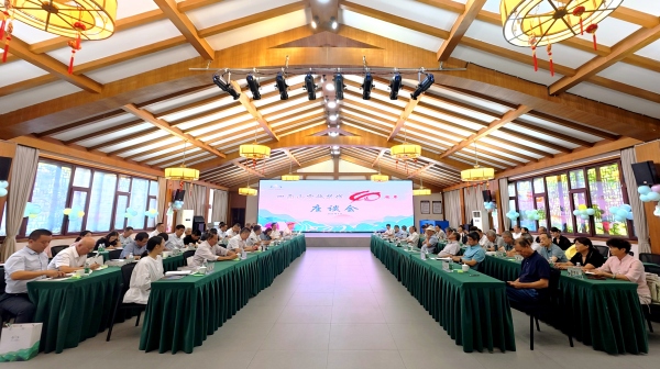 座談會(huì)現(xiàn)場(chǎng)。江津區(qū)委宣傳部供圖