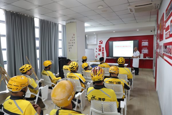 進行健康科普。活動主辦方供圖