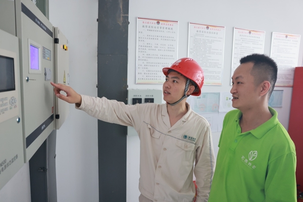 開展消防監(jiān)測系統(tǒng)檢查。受訪單位供圖