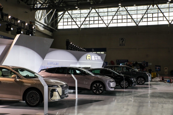 懂車帝展臺(tái)。曹檢攝