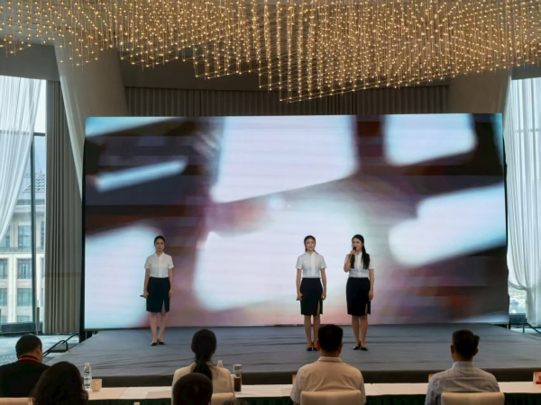 川渝地區(qū)留法勤工儉學(xué)運(yùn)動(dòng)紅色資源保護(hù)傳承聯(lián)盟首屆年會(huì)在巫山召開(kāi)。任峰攝